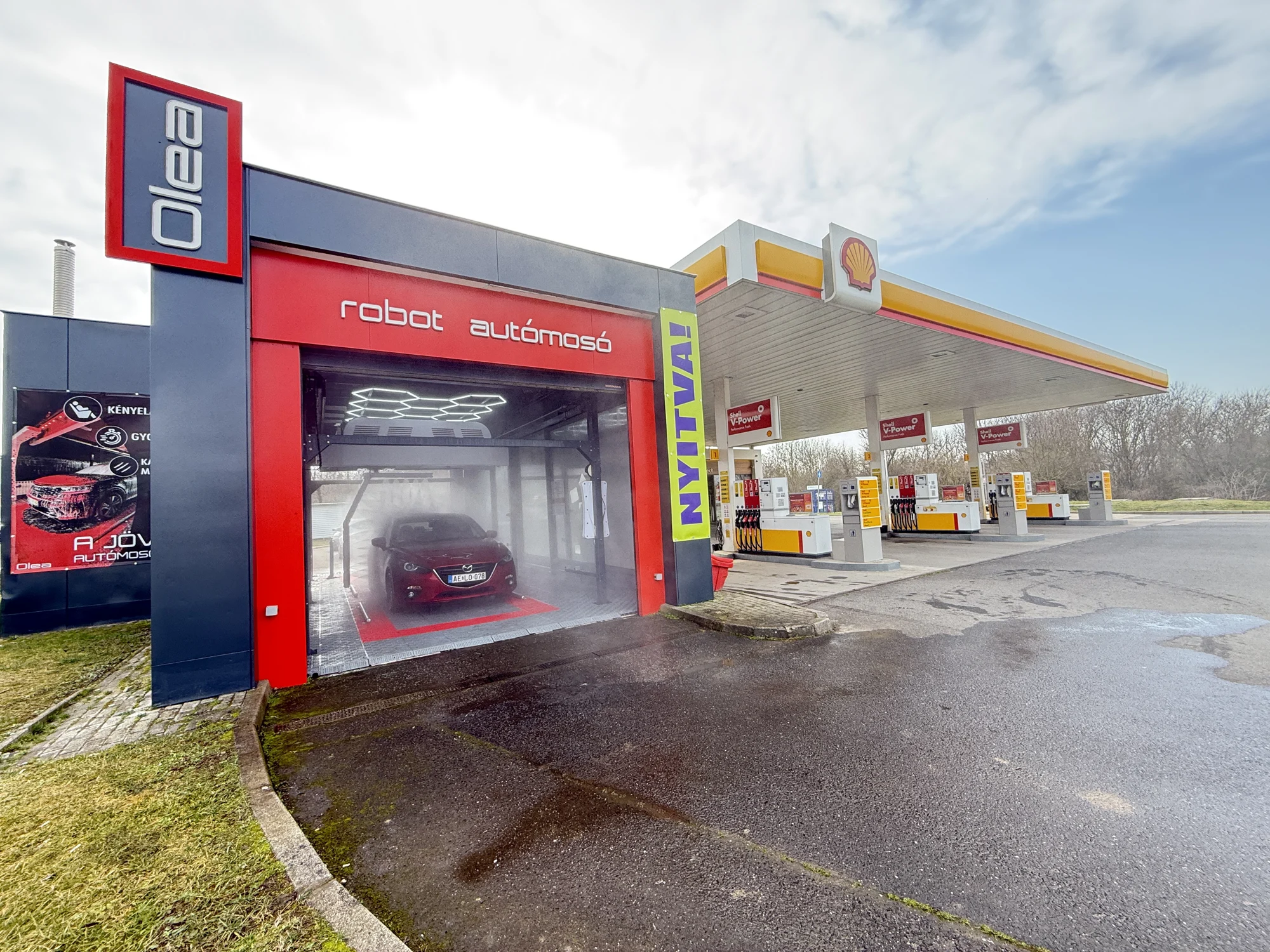 OLEA · automatic washing at a filling station